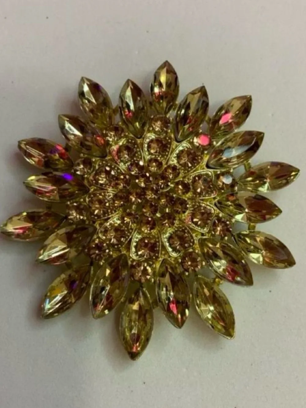 Large Gold-Tone Yellow Crystal Floral Brooch (Z-8)